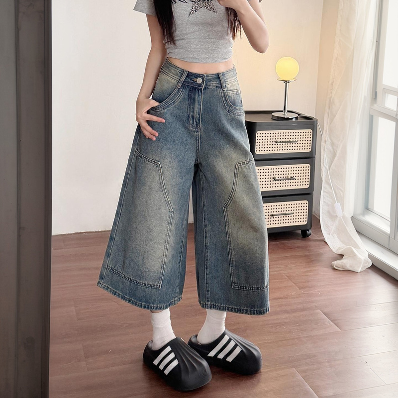Plus-Size American Retro Denim Capri Pants for Women, Summer High-Waisted Straight Loose Wide-Leg Shorts for Petite Figures Plus-Size American Retro Denim Capri Pants for Women, Summer High-Waisted Straight Loose Wide-Leg Shorts for Petite Figures