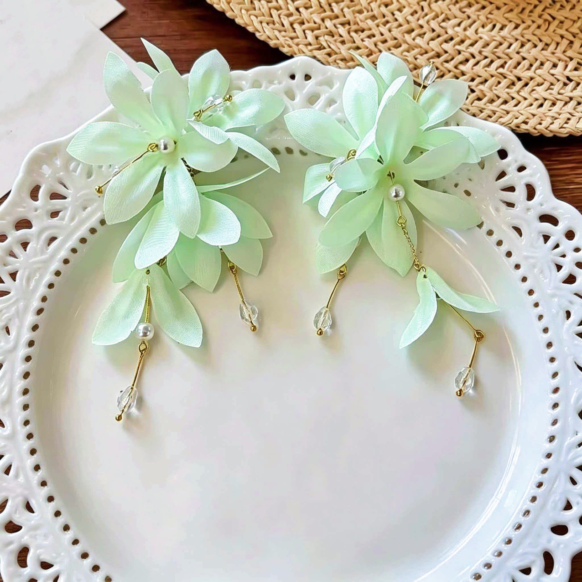 Super encantador ~ aretes de cuentas de flores retro franceses flores multicapa de bordas nichos frescos y dulces