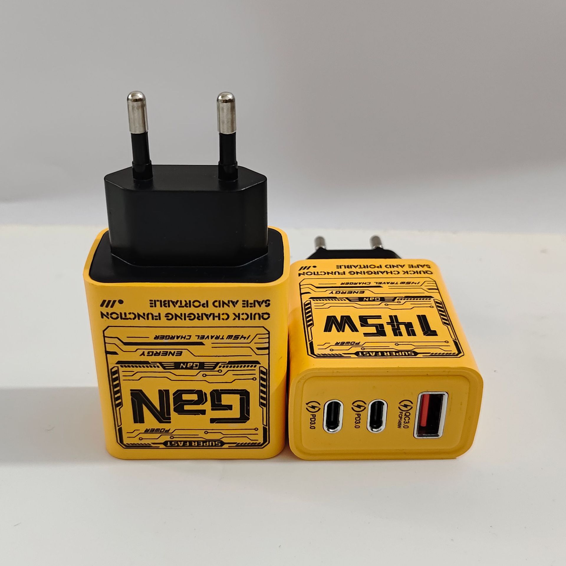 Neues Produkt PD145W intelligentes Ladegerät Dual Typ-C + einzelner USB-Adapter Multifunktions-Mobiltelefon-Schnellladevorrichtung