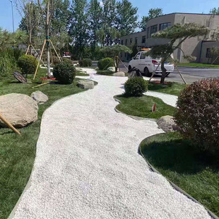 White Stone Manufacturer Supplies Gravel for Courtyard Landscaping and Garden Use. White Pebble Manufacturer Supplies Water for Washing Stones