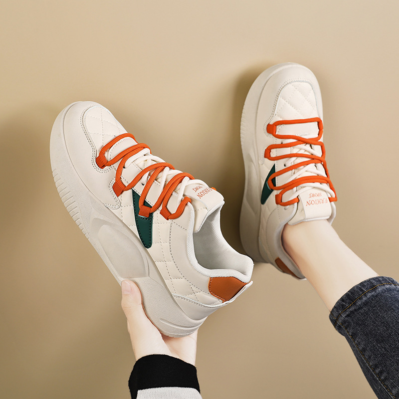 Comfortable Black Women's Shoes with a Soft Sole That Feels Like Stepping on Poop, New Model for Spring 2026, Genuine Leather, Non-Tiring, Soft-Soled, Comfortable Sports Sneakers for Kitchen Work
