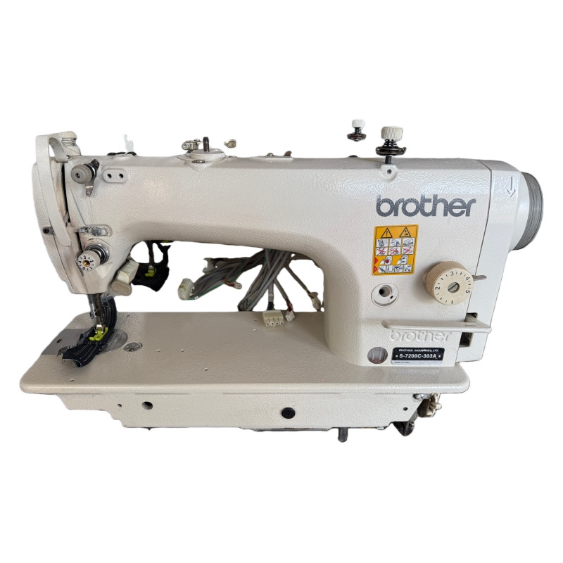 Hermano original original de segunda mano S - 7200c conjunto completo de computadora plana máquina de coser plana de línea de corte directa máquina de coser industrial