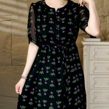 一件代发2025夏季新款时尚圆领五分袖复古印花收腰显瘦减龄连衣裙