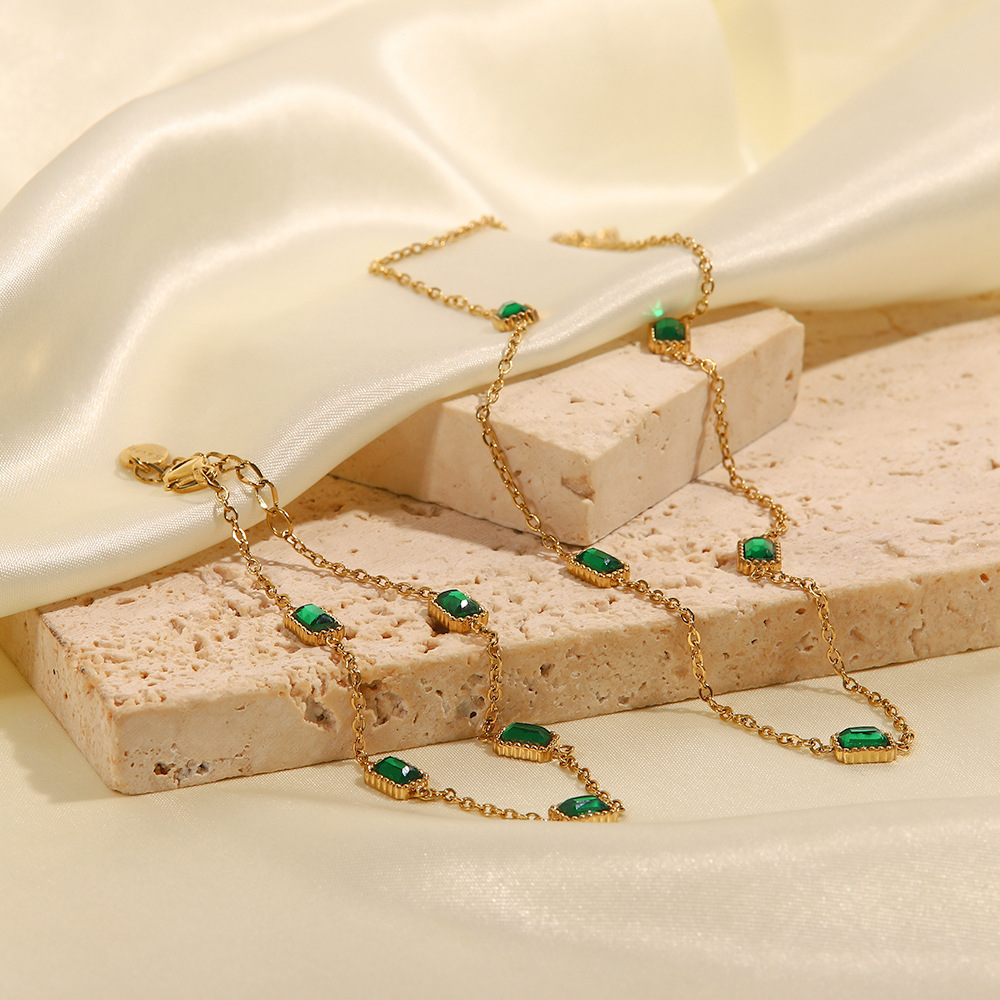 Europeo y americano ins estilo cuadrado Esmeralda circón collar Luz de lujo nicho de alto grado titanio acero clavícula cadena collar pulsera