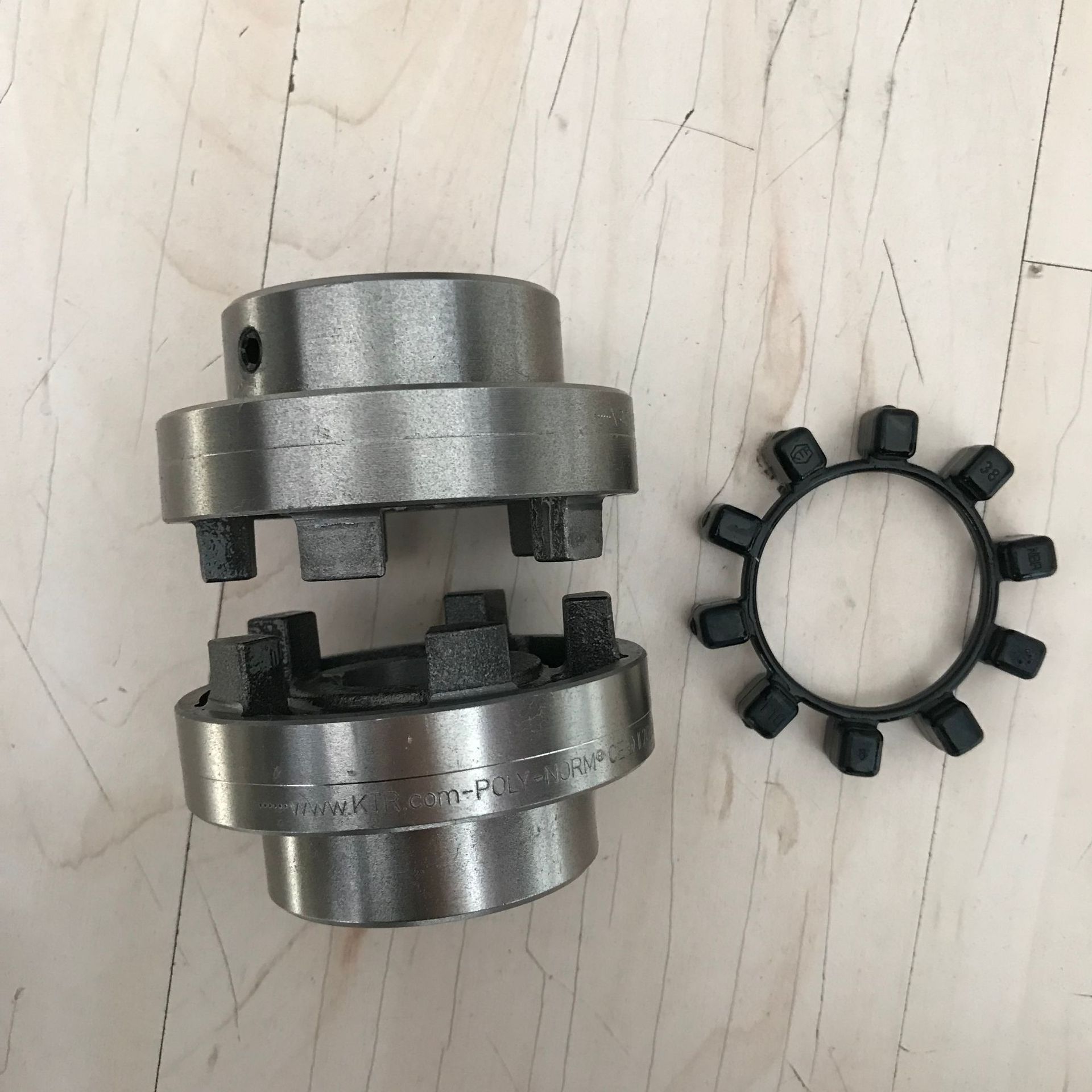 德国KTR开天POLY-NORM60-ADR弹性联轴器减震圈NBR78黑色软连接