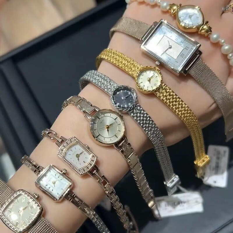 Japanese Niche Light Luxury Brand Agete Small Gold Watch Wheat Ear Women's Internet Celebrity Explosions Small Pearl Small Dial Watch