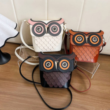 �ɐۿ�ͨ؈�^��ײɫpuŮʿˮͰ��26�¿�¸��Ů�μ�б������l