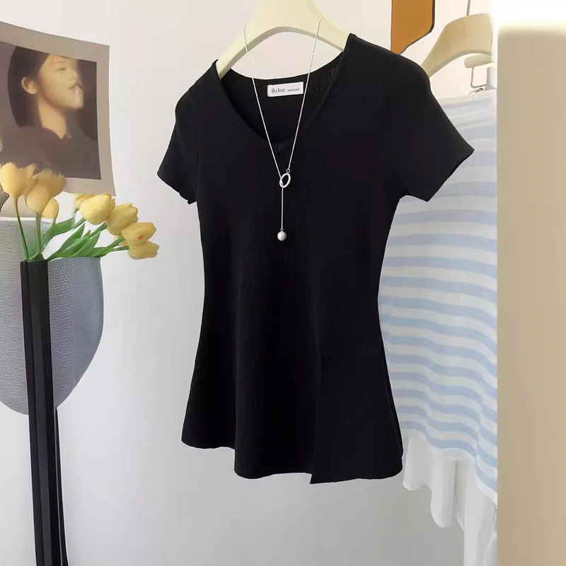 Real shot ~ summer black V-neck shoulder knitted short sleeve T-shirt