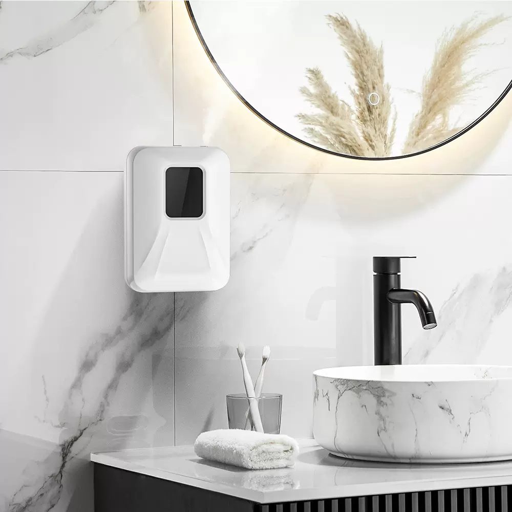 小型香氛机微型扩香器精油香薰机