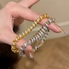 Wei Xueと同じスタイルの女性用電話コードブレスレット、絶妙で軽くて豪華、ニッチな重ね付けスタイル、多用途でユニーク、美しい波型デザイン