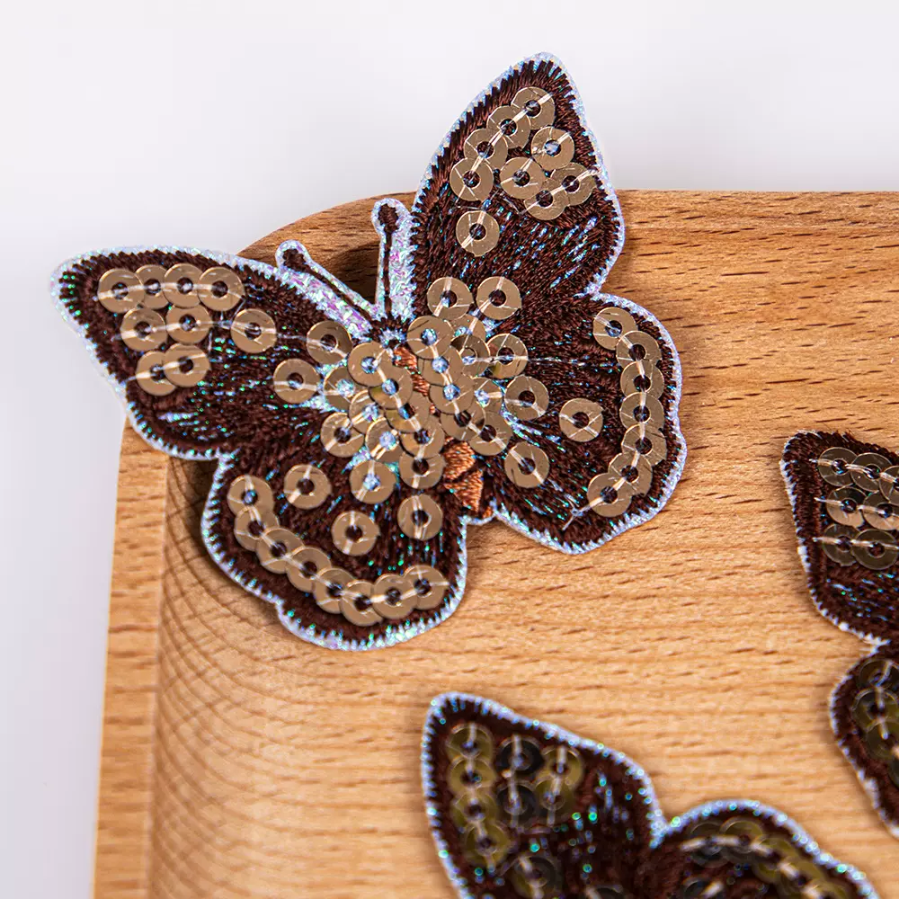 亮片珠片蝴蝶绣花标 重工刺绣布贴 服装辅料补丁贴熨烫背胶批发