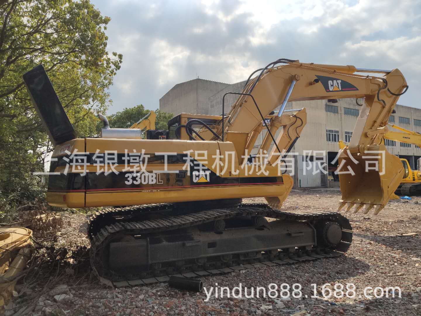 30吨挖掘机  卡特330B二手