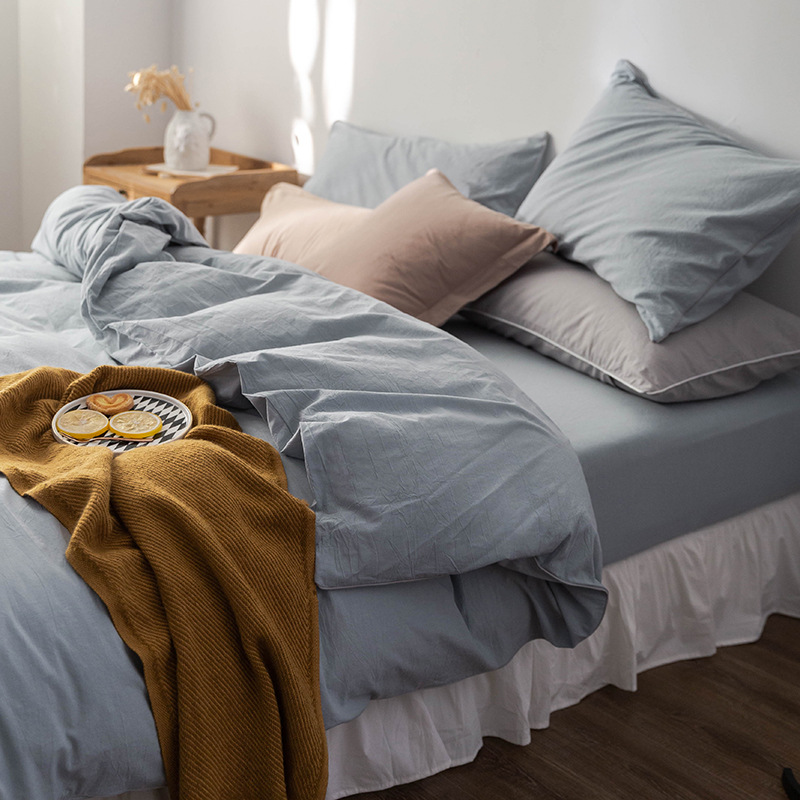 Color sólido y simple estilo nórdico algodón cuatro piezas de sábanas de algodón cubiertas cama de dormitorio de estudiantes de tres piezas de ropa de cama