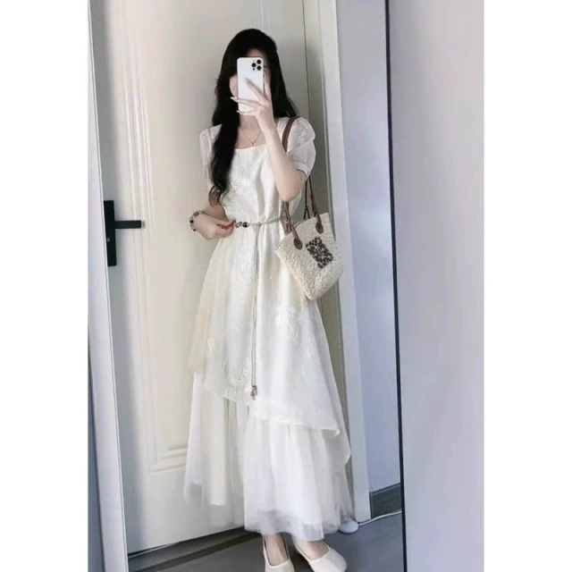 Свежий и элегантный наряд во французском стиле, очень красивая и красивая длинная юбка во французском стиле с приятным ощущением.