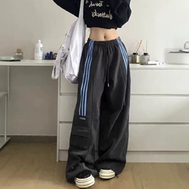 休闲裤;女式T恤;连衣裙