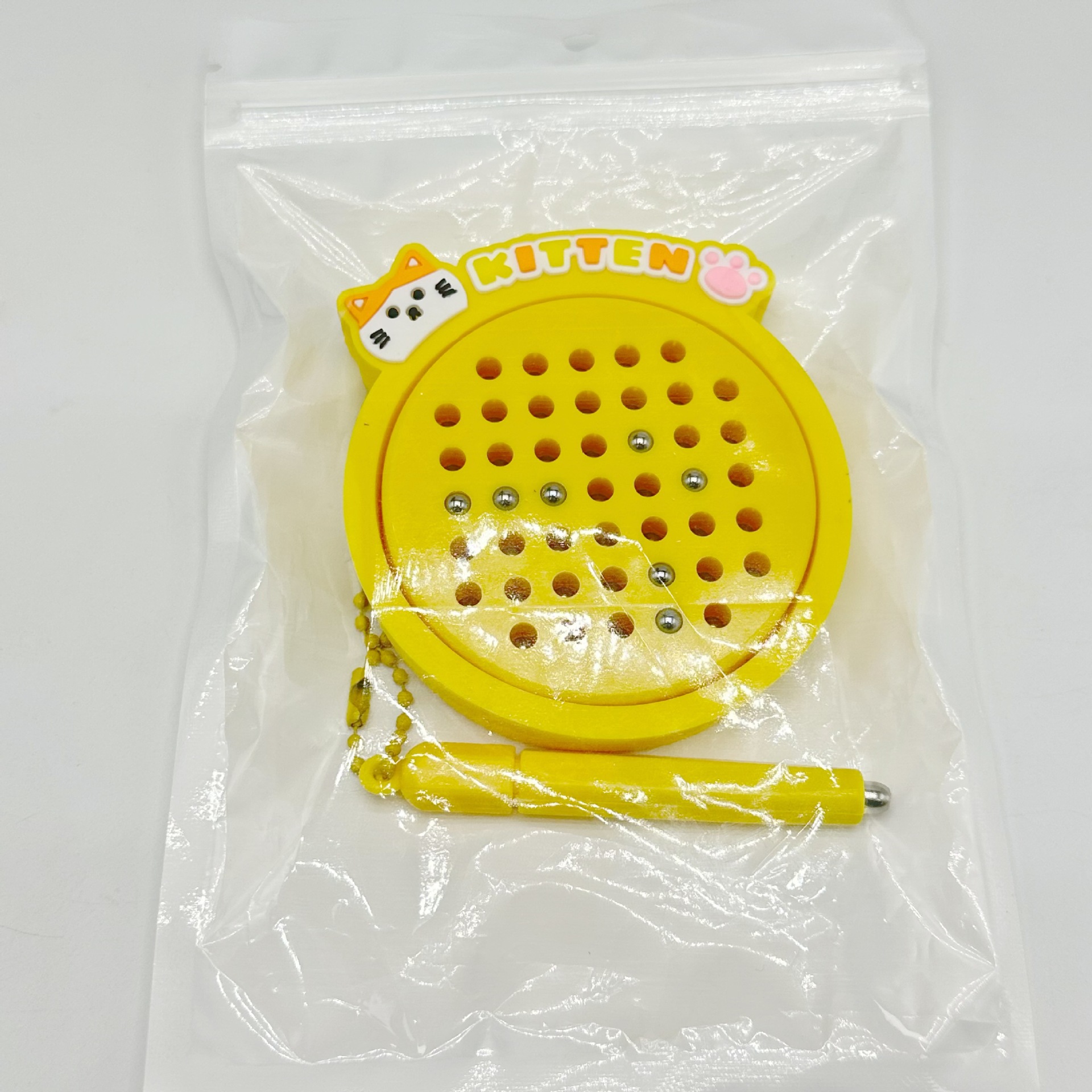 Divertido y divertido tablero de dibujo de bola de acero magnético, colgante de mochila, llavero, descompresión, juguete pequeño creativo, regalo para niños y estudiantes
