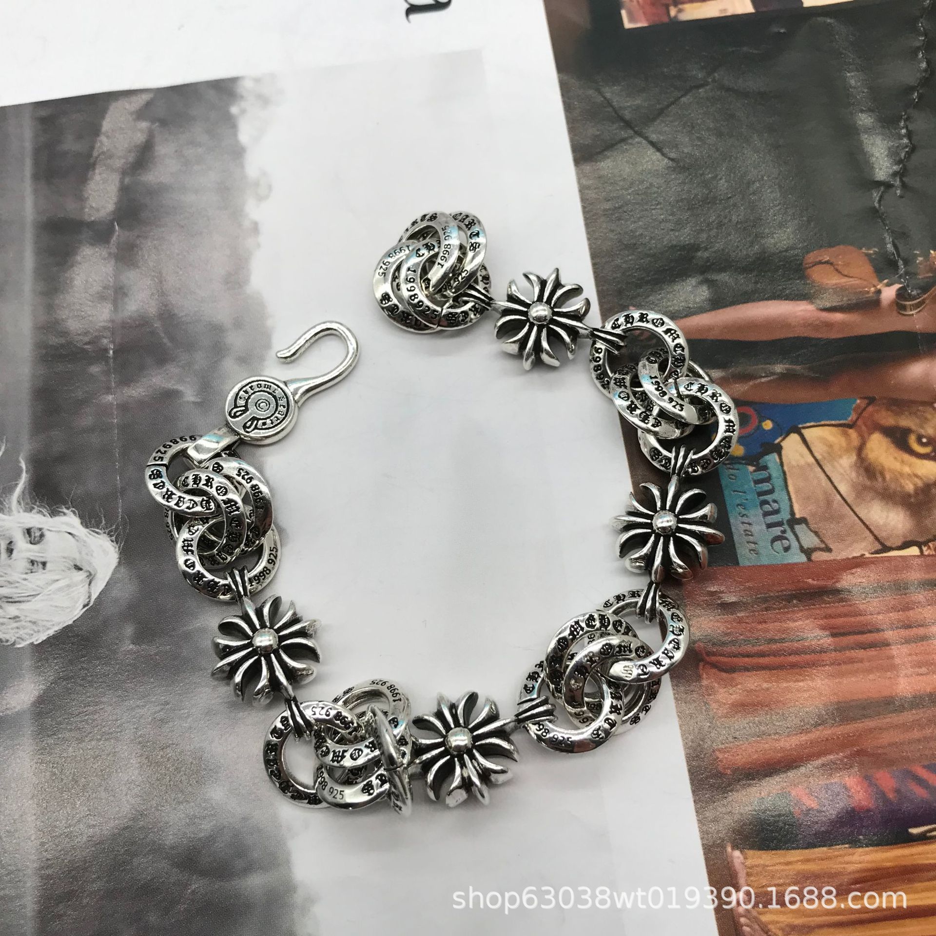 Round cross bracelet