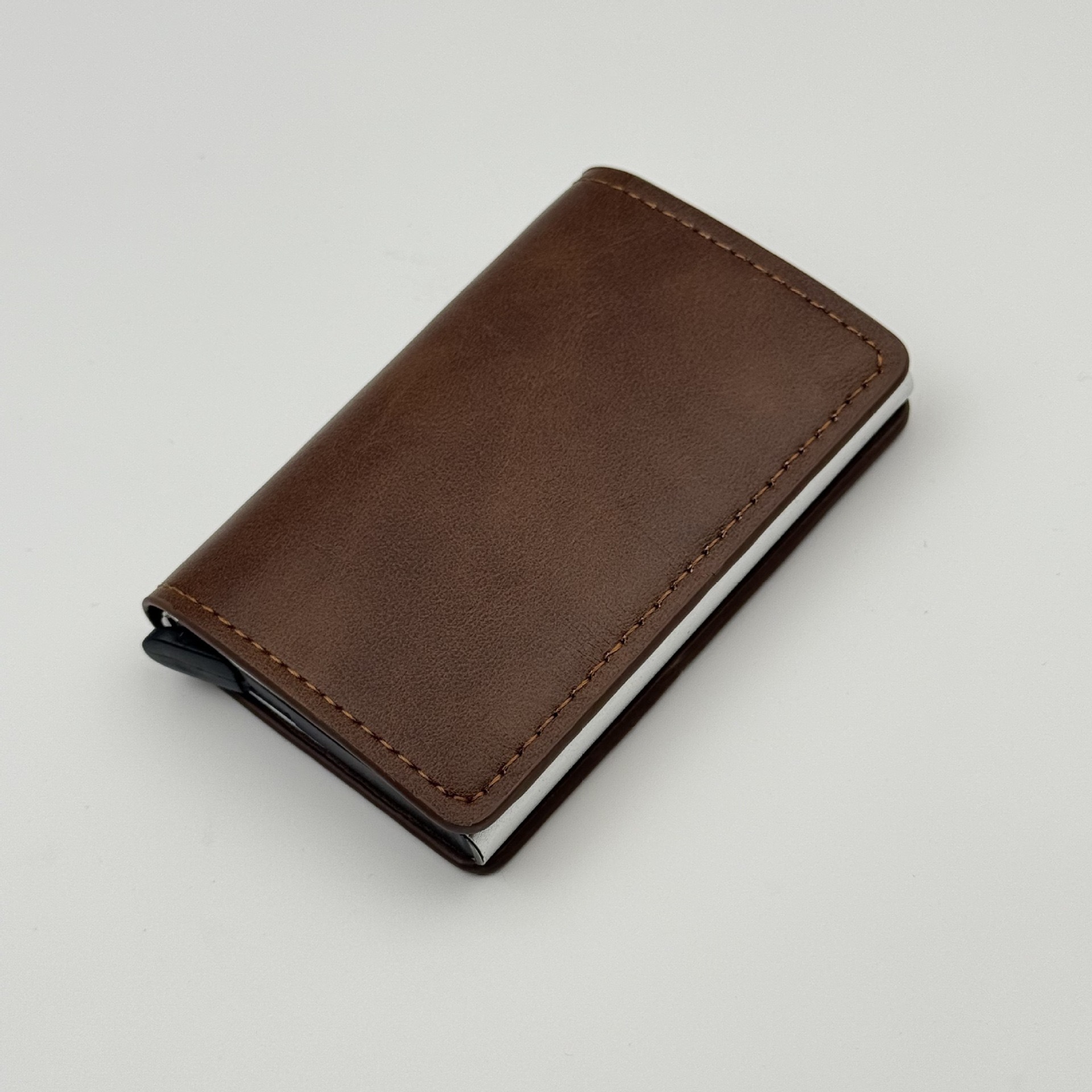 Explosiones transfronterizas bolsa de tarjetas RFID antirrobo cepillo antimagnetizante aleación de aluminio tarjeta bancaria cubierta bolsa de tarjetas metálicas fabricantes de comercio exterior