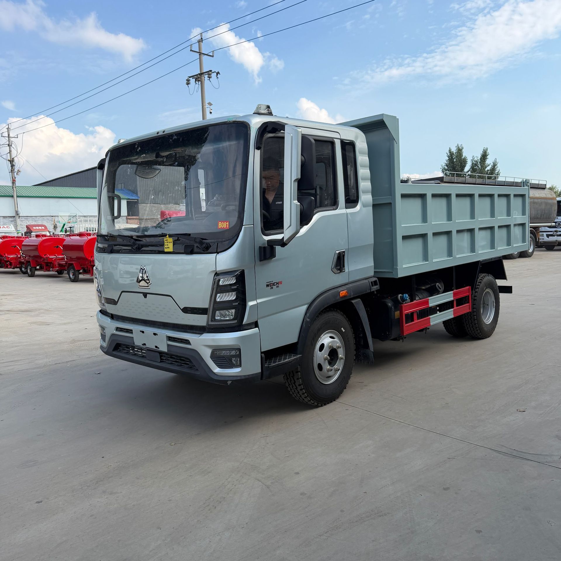 HOWO double-cab dump truck, HOWO tipper dump truck, HOWO 4x2 six-wheel truck