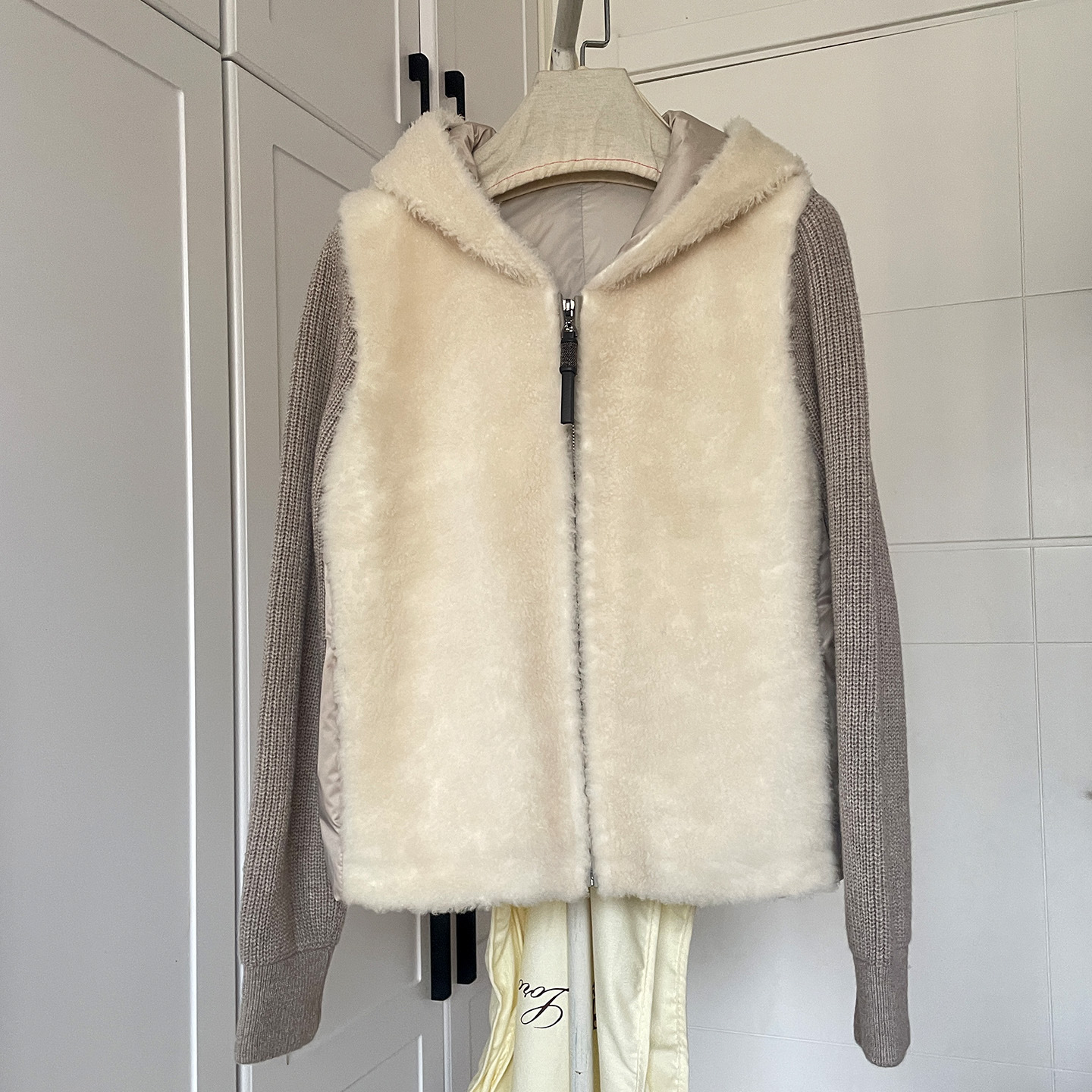 Tower Top Bc Style Boutique Fashion Hooded Imported Fur Lagon Fur One-Piece Jacket Women's Goose down Jacket Women's Clothing