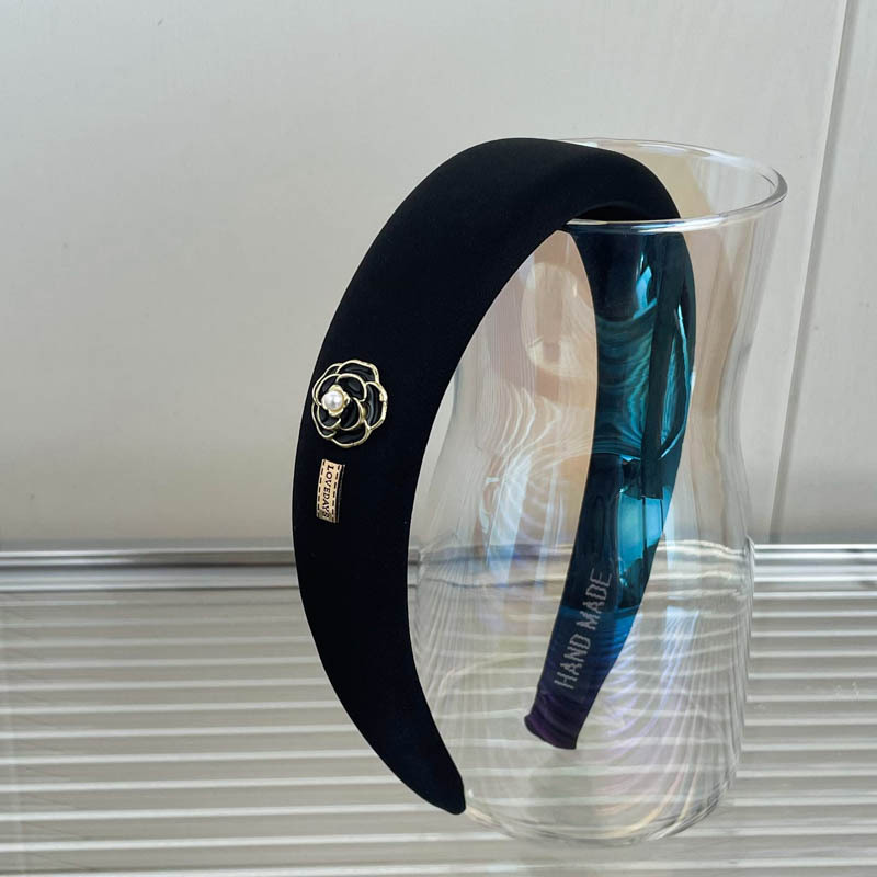 Diadema superior de cráneo alto Diadema de fragancia pequeña negra de alta calidad Diadema de estilo perla coreana arco simple cueva para el cabello accesorios para el cabello femenino