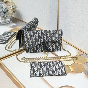 �ϼ�CD�W���ϻ�����朗l�X��б���p����ĸ�μ緭�wС���L�羳���l