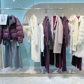 杭州休闲大码品牌25冬款约布羽绒服大衣外套裤裙专柜撤柜一手货源