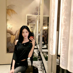 YOL�����"���{����"��ɫб��ѩ����Ů�������s���e�ٴ��@������