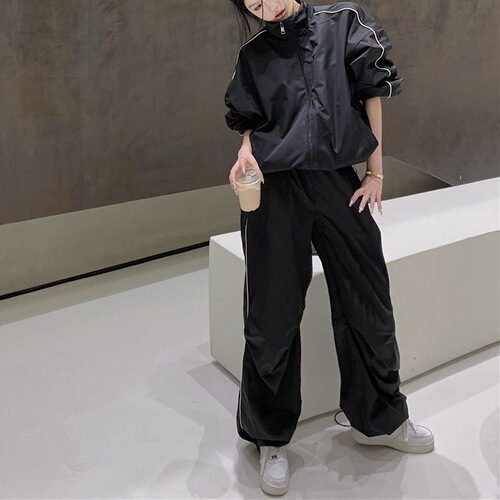 Black sportswear suit for women 2026 autumn trend American casual loose slimming coat, wide-leg pants two-piece set