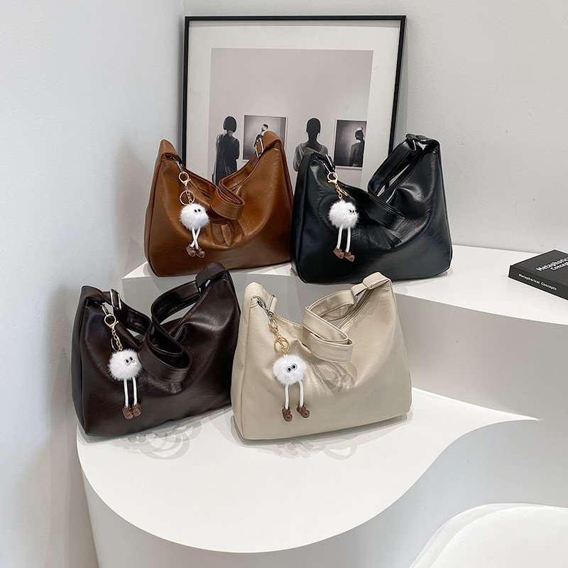 Bolsos de mujer de gran capacidad de invierno 2023 nuevo estilo urbano simple popular bolso de mensajero bolso de hombro de moda al por mayor