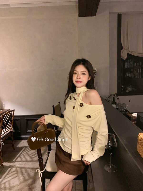 GS.GOOD START 秋冬韩系纯欲气质甜美撞色立体花朵长袖小衫G6615X|undefined