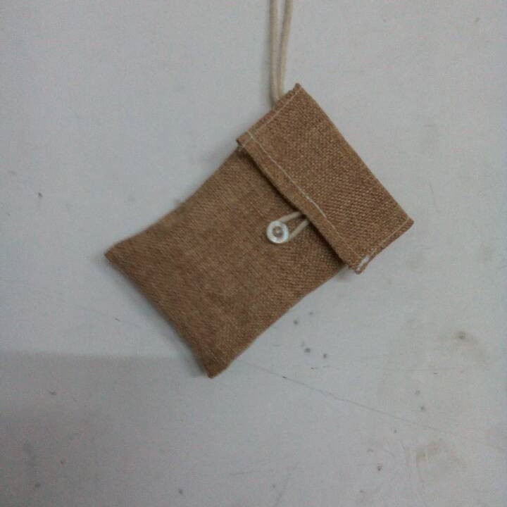 深圳市宝安厂家生产黄麻布包装袋黄亚小麻抽绳首饰袋可加收纳编织