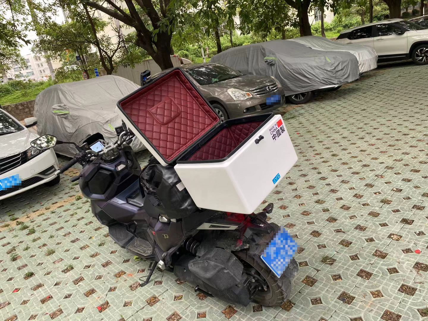 High-Quality Recommendation Motorcycle Trunk Storage Box Electric Vehicle Box Medium Preschool Cc110Jms Trunk Universal