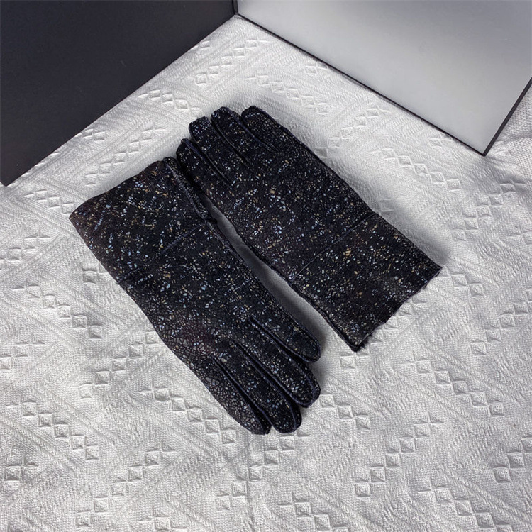 メーカー卸売 冬用保温 男女兼用 羊革毛皮一体型五本指手袋 色はランダム発送|undefined