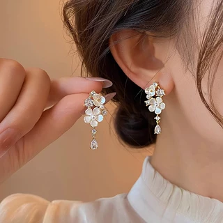 S925银针新款法式闪钻花朵流苏耳环女轻奢高级感耳钉气质甜美耳饰
