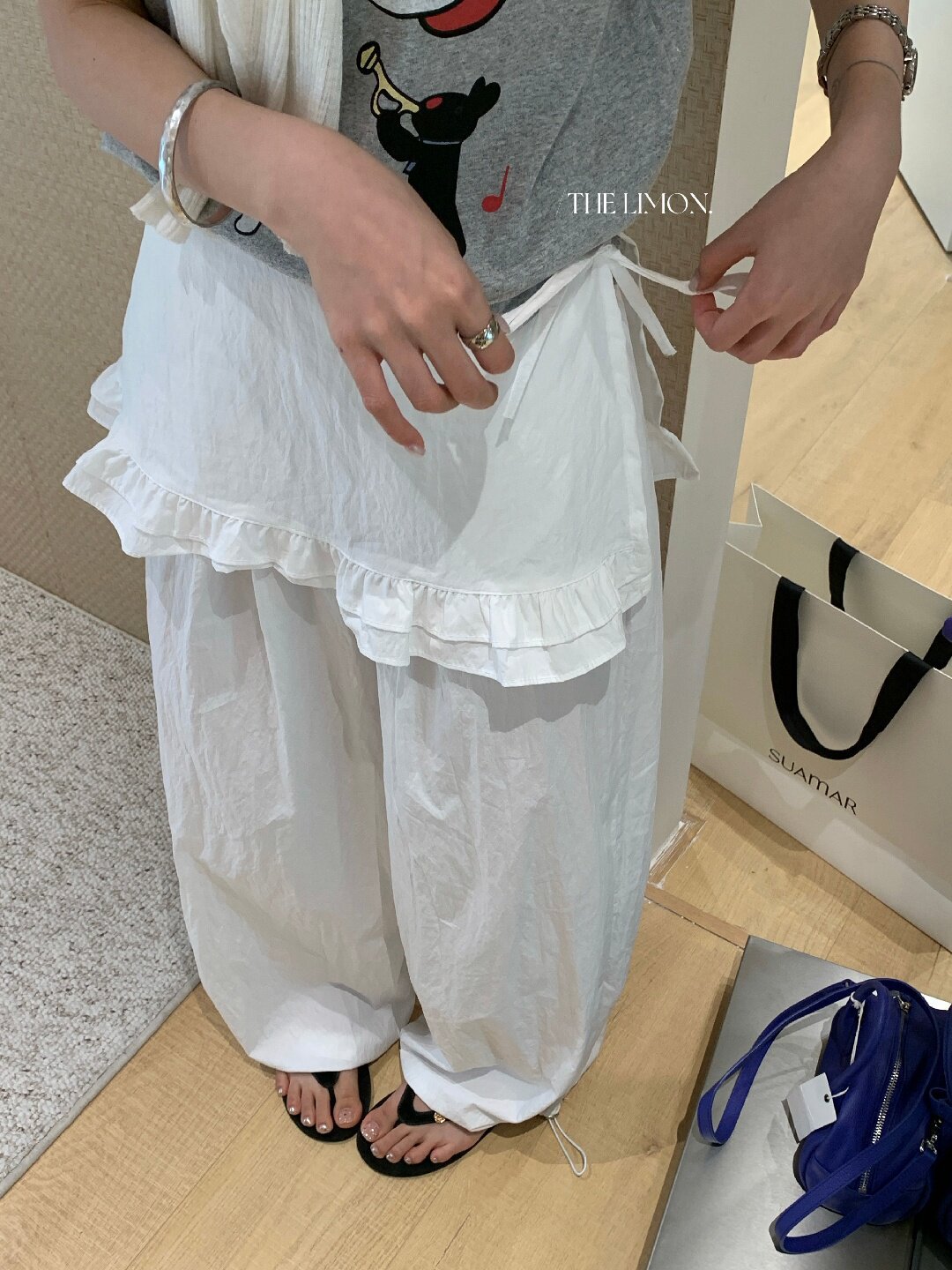Quần culottes nữ ống rộng cạp cao, phối viền ren xếp tầng, dáng suông rộng, thanh lịch và thoải mái — màu đen, Xanh da trờicolor, màu trắng, Đá vôi chi tiết 27