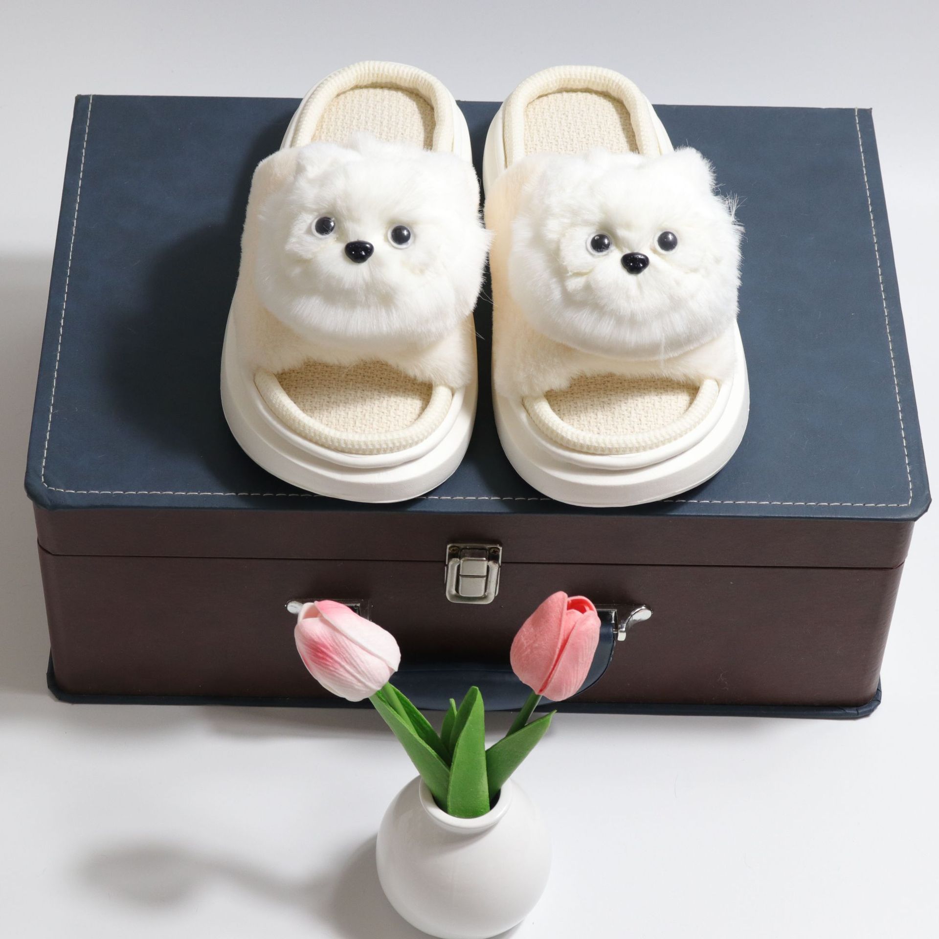 2025 nuevas zapatillas de lino para mujer otoño e invierno lindo cachorro hogar antideslizante de suela gruesa arrastre abierto