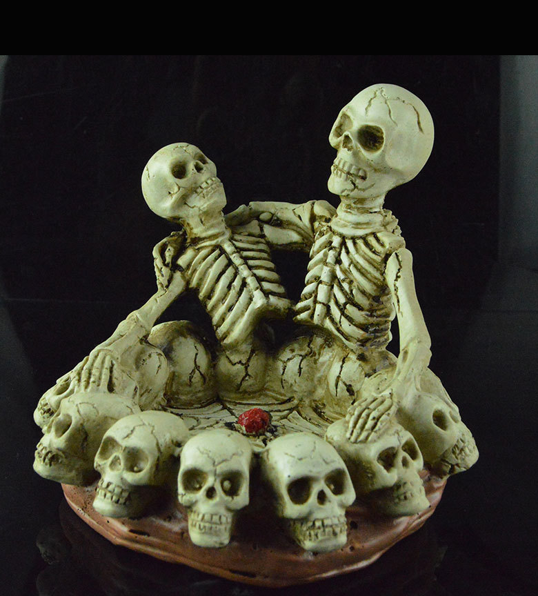 Creative personality skull ashtray resin decoration home boyfriend gift gift exhibition ashtray