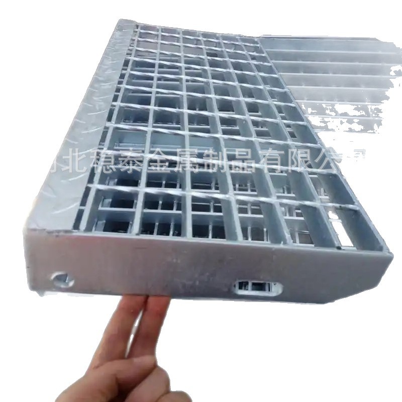 供应热镀锌钢格栅板G305/30/100W，T2防滑板