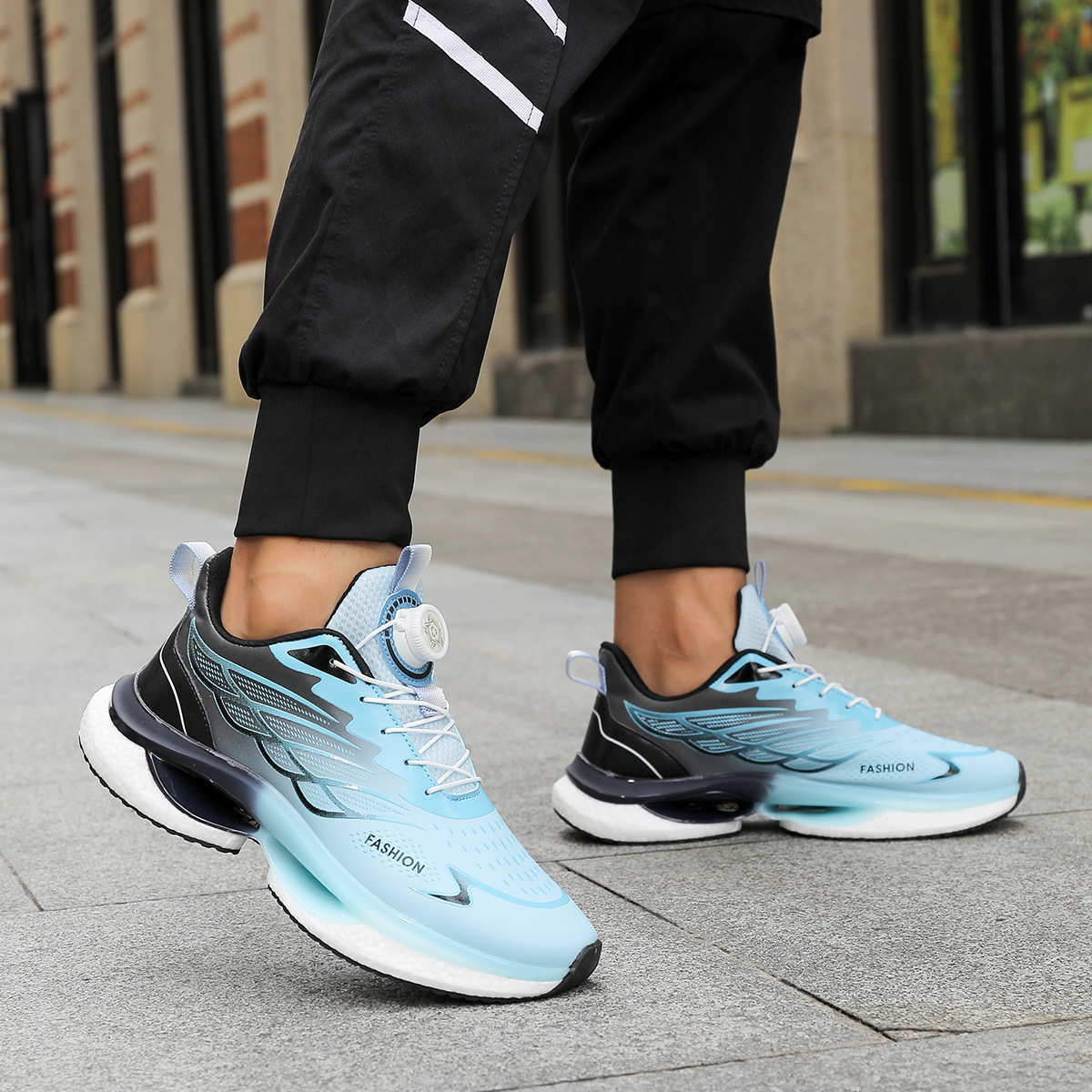 Men's Carbon Plate Slip-On Running Shoes Autumn/Winter New Arrival Ultra-Lightweight Running Shoes Rebound, Shock Absorption, Breathability Rotating S_voghion.com