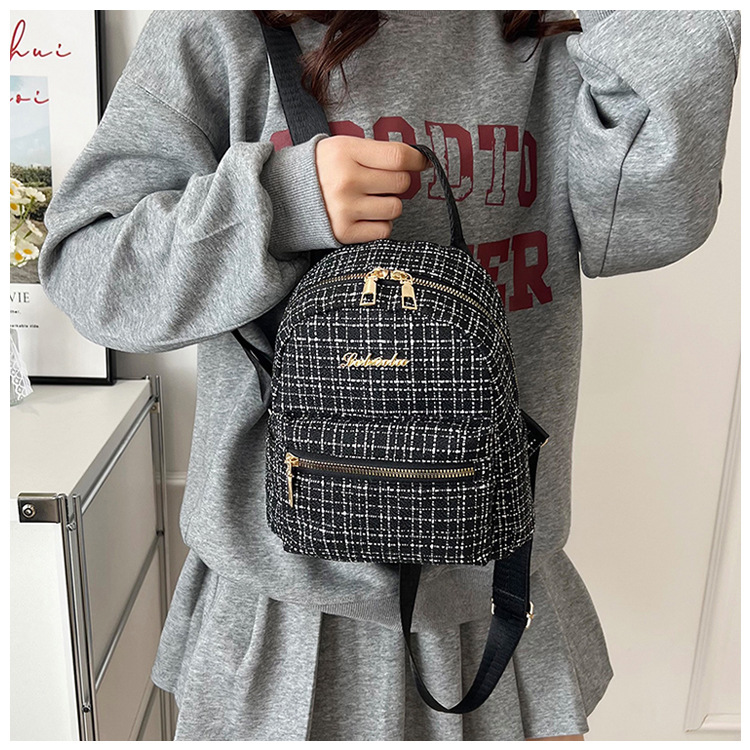 538g Weight Zipper Closure Type Double Shoulder Straps Strap Type Functional Backpack Bags Type Casual, Shopping Occasion Pu Leather Material Women's Backpack Backpack Plaid Pattern All Seasons Season Women's Gender Elegant, Streetwear Style Square Shape Plaid Casual Shopping Women's Backpack Functional Backpack 3