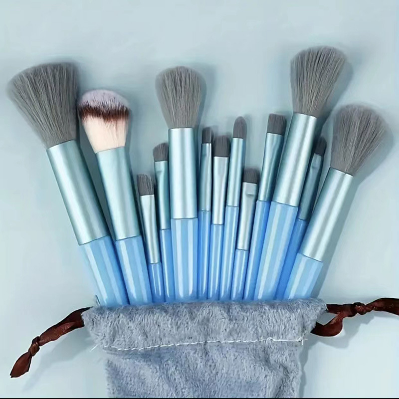 Cuatro Estaciones verde maquillaje cepillo traje principiante super suave belleza herramientas maquillaje cepillo fábrica en stock al por mayor