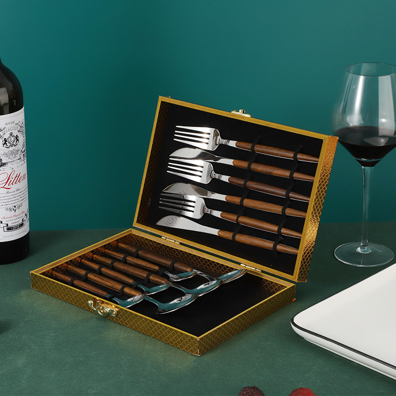 Mango de clip de grano de madera Cuchillo, tenedor y cuchara de acero inoxidable de estilo japonés Traje de vajilla occidental Cuchillo de carne de 16 piezas, tenedor y cuchara Juego de vajilla de 12 piezas