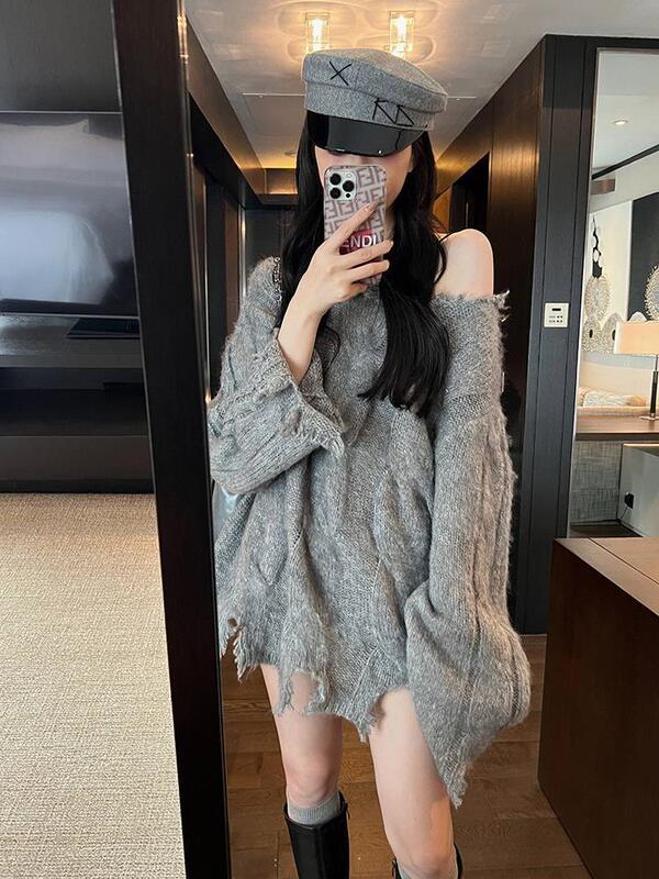 Design Linen Old New Autumn and Winter Irregular Shoulder Flower Sweater Women's Sweater Tassel Hole Fashion Hem