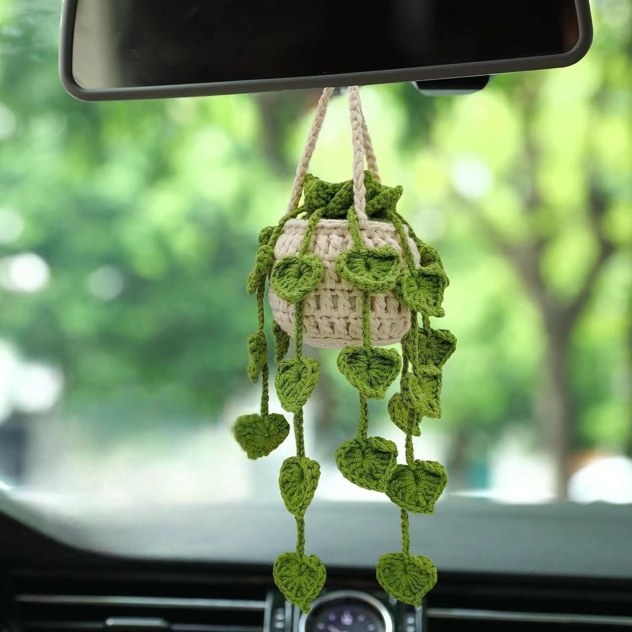 Ornament Car Interior: Yà mǎ Car hanging - heart-shaped-green-dill-1