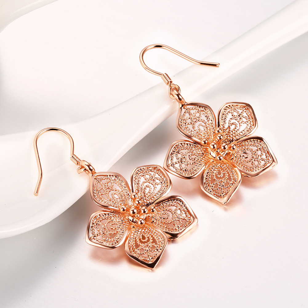 Retro Petal Copper Plating Drop Earrings 1 Pair