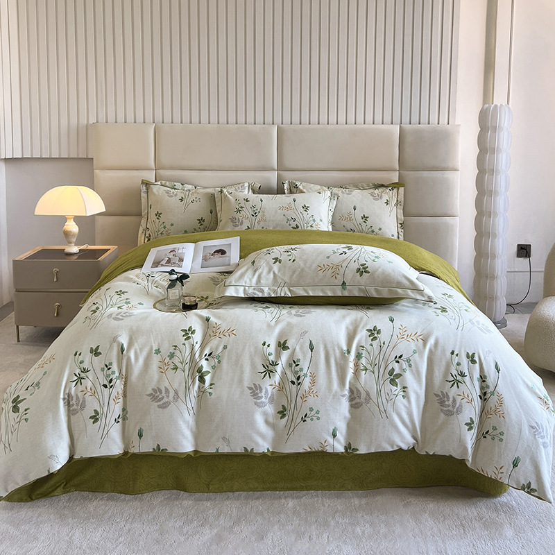 Nuevo juego de cuatro piezas de lana gruesa y cepillada, ropa de cama de edredón de impresión de lujo ligero para el hogar, ropa de cama de otoño e invierno al por mayor