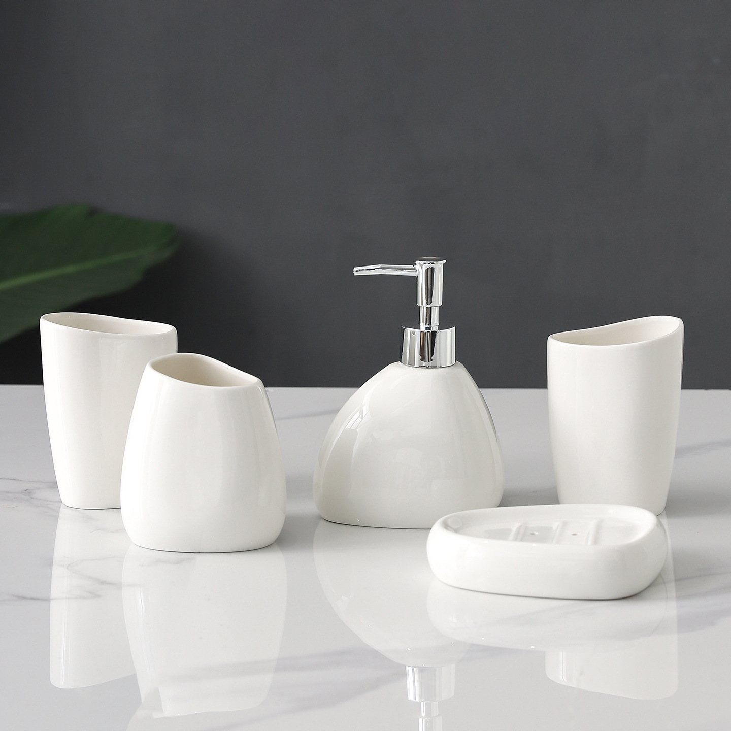 Juego de Accesorios de Baño de Cerámica para Lavamanos