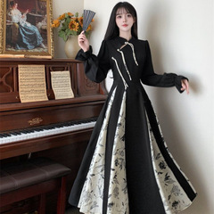 中國風新年戰袍高級感黑色拼接連衣裙復古顯瘦設計感印花改良旗袍