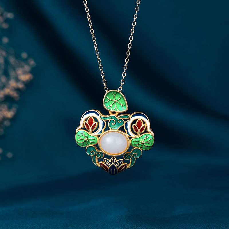 伟德bv1946官网-非常一周｜杜嘉班纳发布春夏系列；蒂芙尼明星贺新春；雅诗兰黛深耕人才战略；戴比尔斯闪耀金球奖